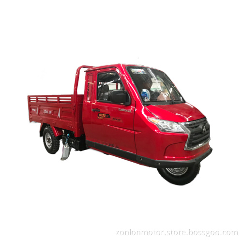 Economical and practical motor tricycle with driver's cab